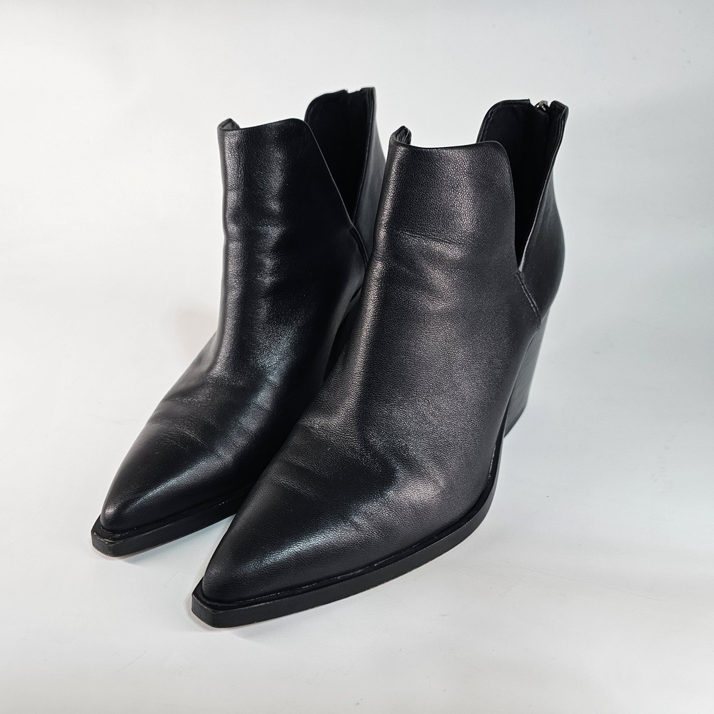 Vince Camuto Gigietta Booties Women's 8 Pointy Block Heel V Notch Casual Leather - Picture 3 of 14